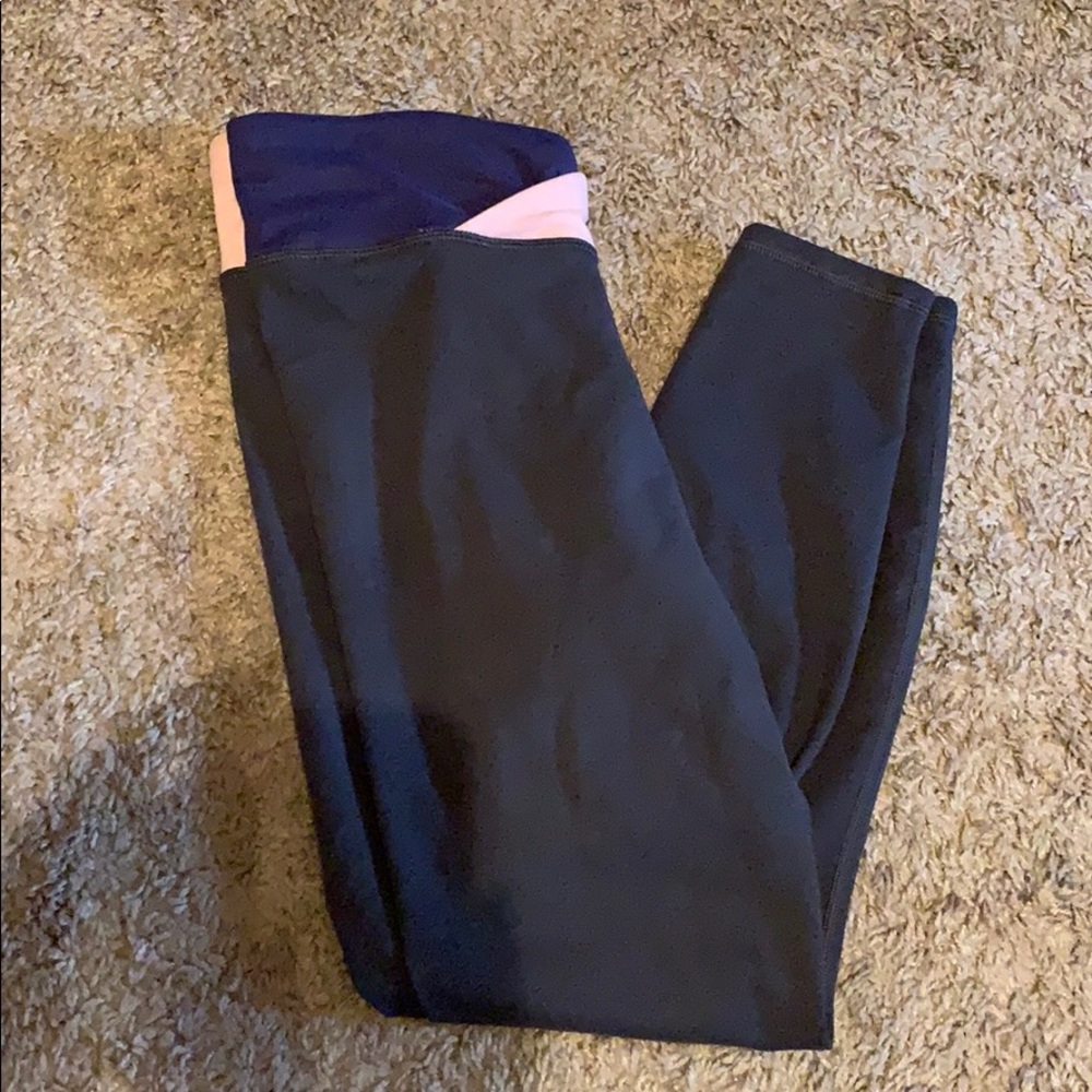 Brand NWOT fabletics leggings